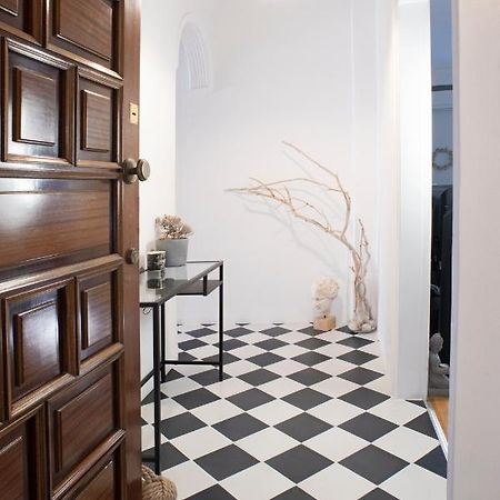 Spacious 82 M2 Two Bedroom Classy Apartment Near City Center Thessaloniki Exterior foto